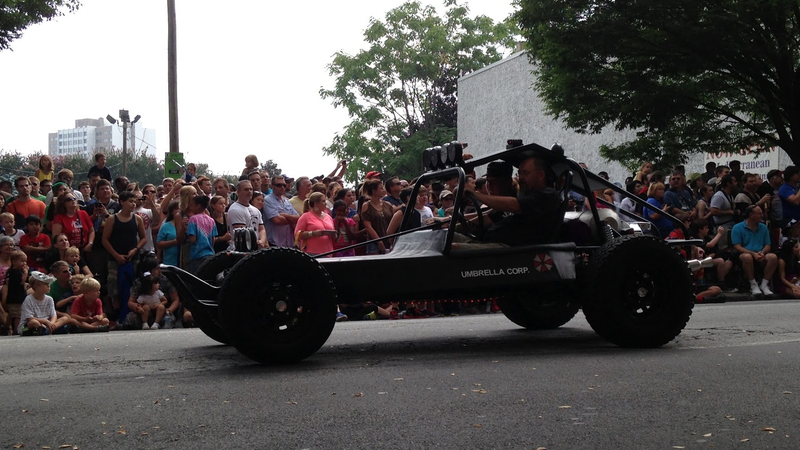 Illustration for article titled Vehicles Of The 2013 DragonCon Parade - Photo Dump